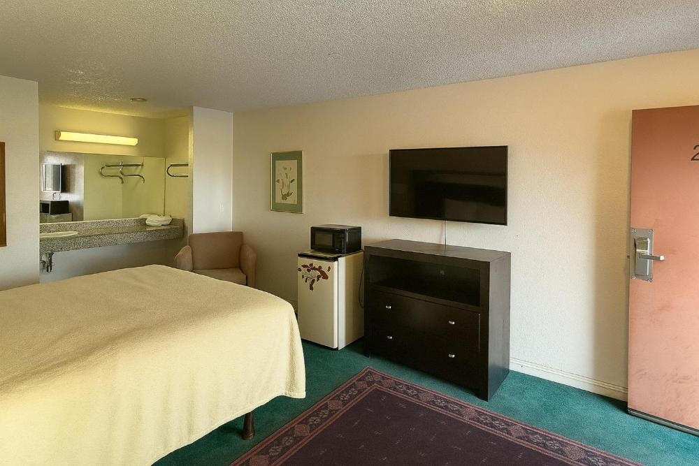 Casa Blanca Hotel - Azusa, Los Angeles